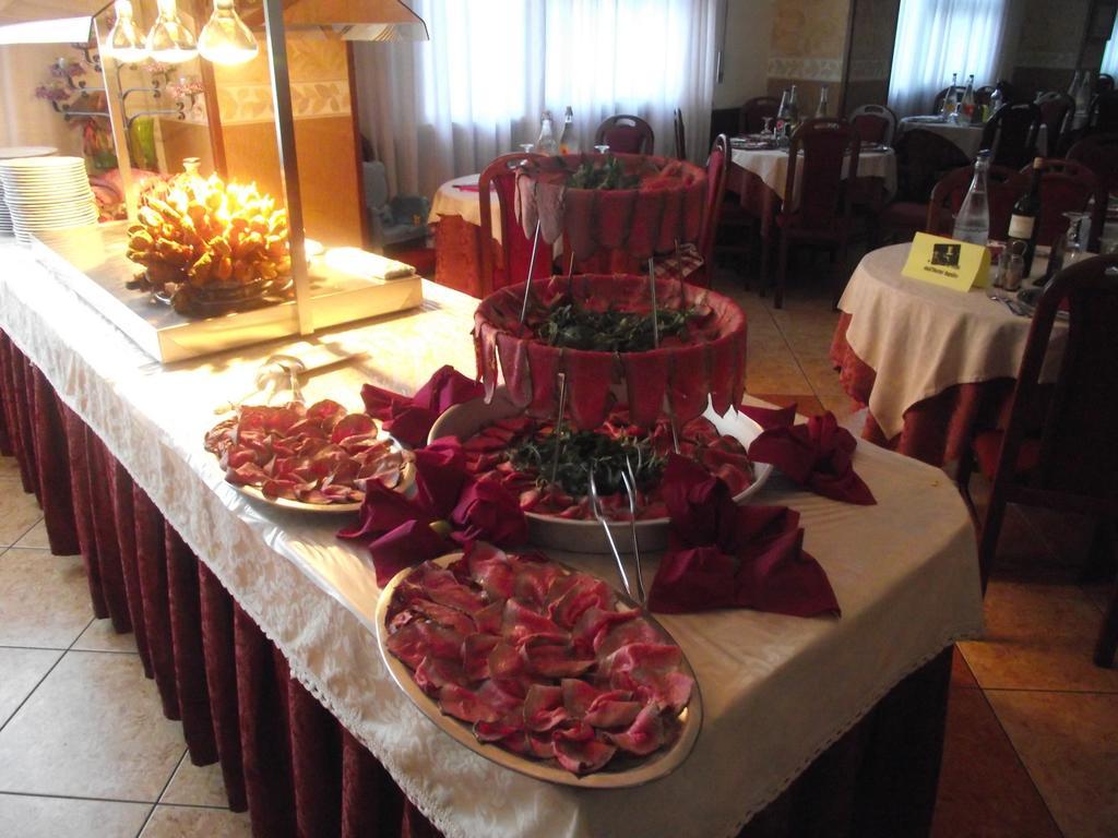 Hotel Apollo Rimini Bagian luar foto